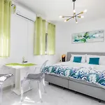 Marine Lux Apartamento *