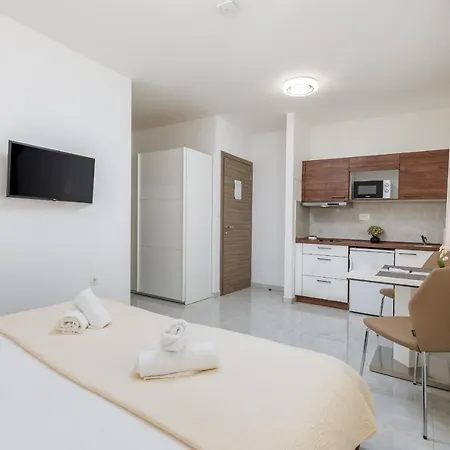 Marine Lux Apartamento *