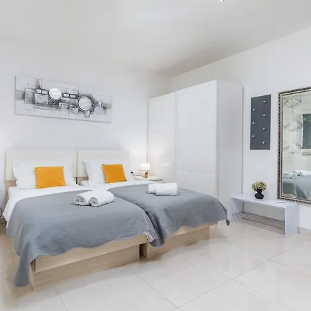Marine Lux Apartman *