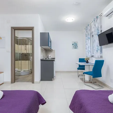 Marine Lux Apartman Póla