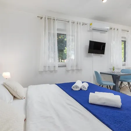 Marine Lux Apartment