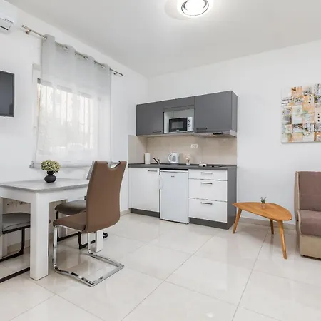 Apartment Marine Lux *