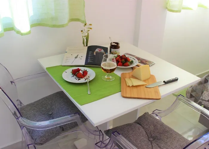 Marine Lux Πούλα