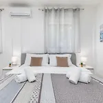 Marine Lux Apartment *