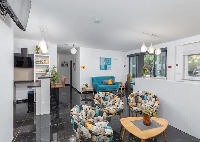Apartment Marine Lux Pula