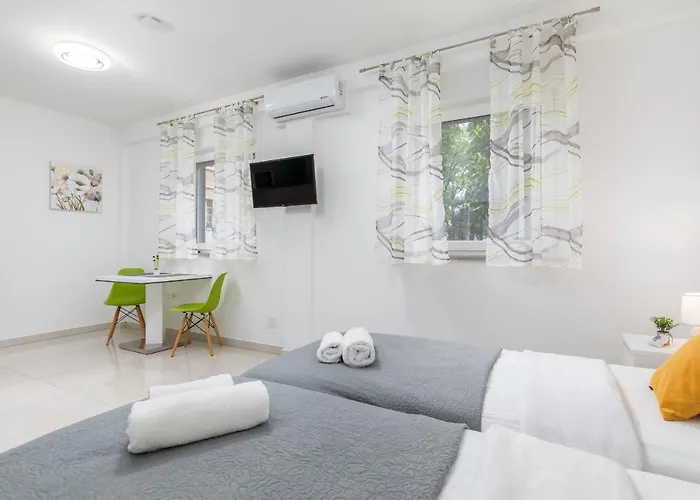 Marine Lux Apartment