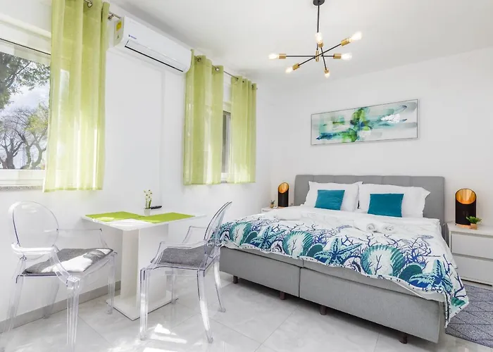 Marine Lux Apartment *