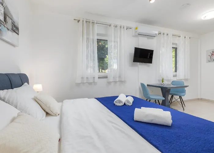 Marine Lux Apartment